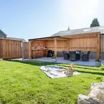 Longlands Farm グレンジ・オーバー・サンズ