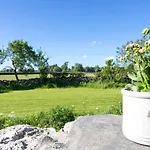 Longlands Farm *