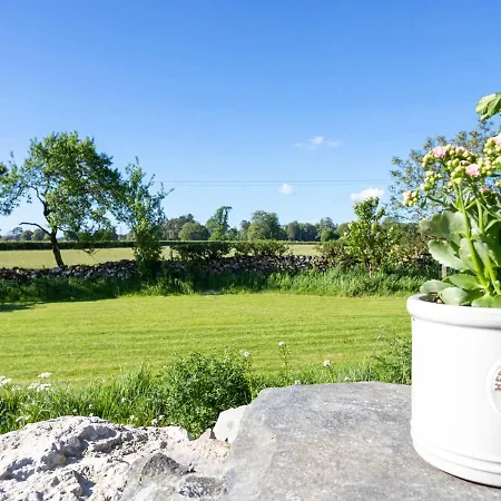Longlands Farm *