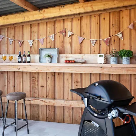 Longlands Farm *