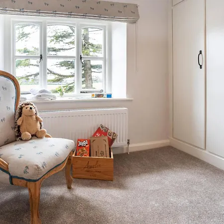 Holiday home Longlands Farm