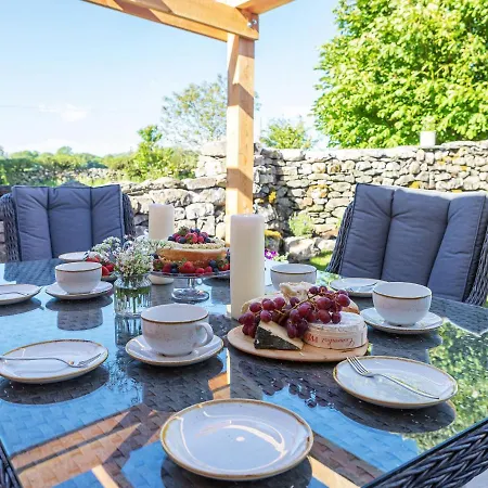 Longlands Farm * Грейндж-овер-Сандс