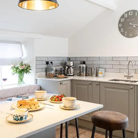 Longlands Farm Дом отдыха *