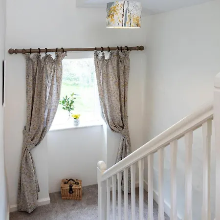 Longlands Farm * Грейндж-овер-Сандс